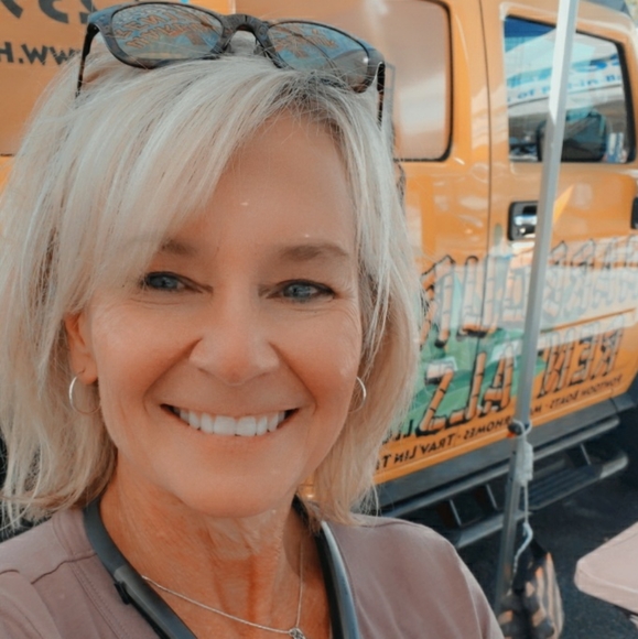 Meet your Posher, Bonnie - Picture 1 of 1